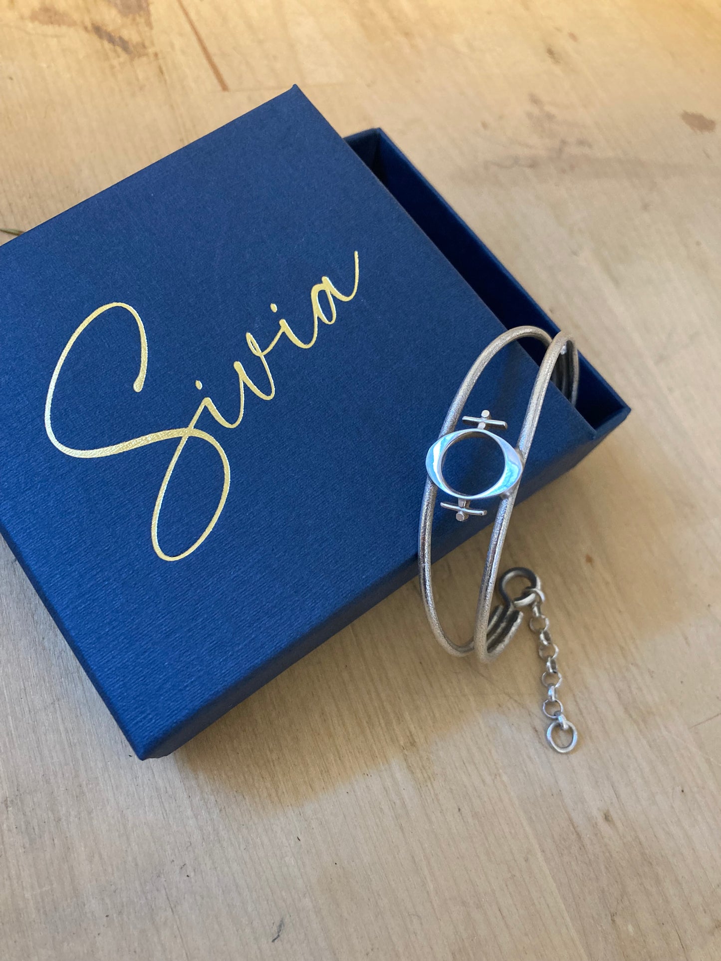FEMINA ARMRING
