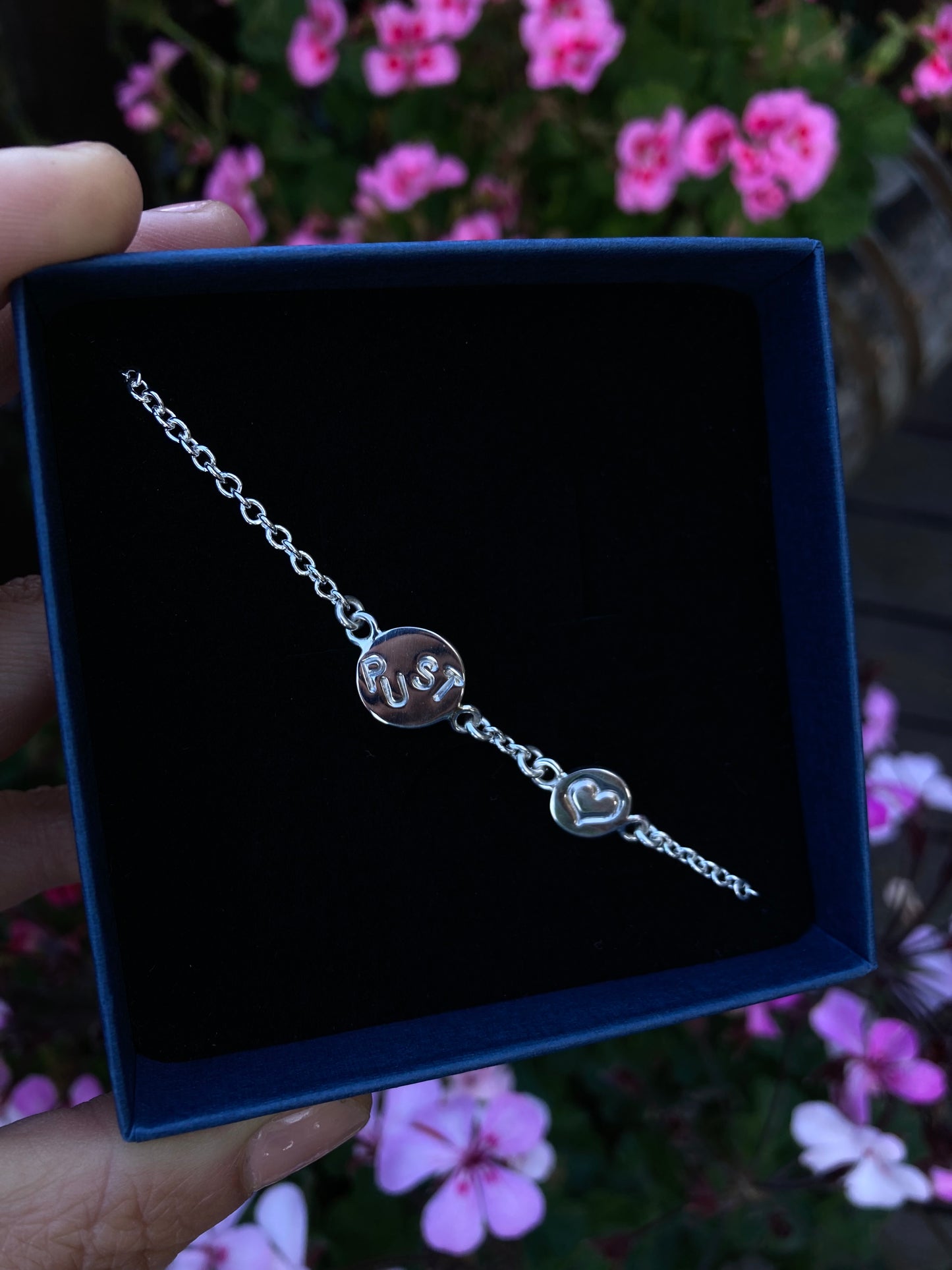 PUST OG HJERTE ARMBÅND