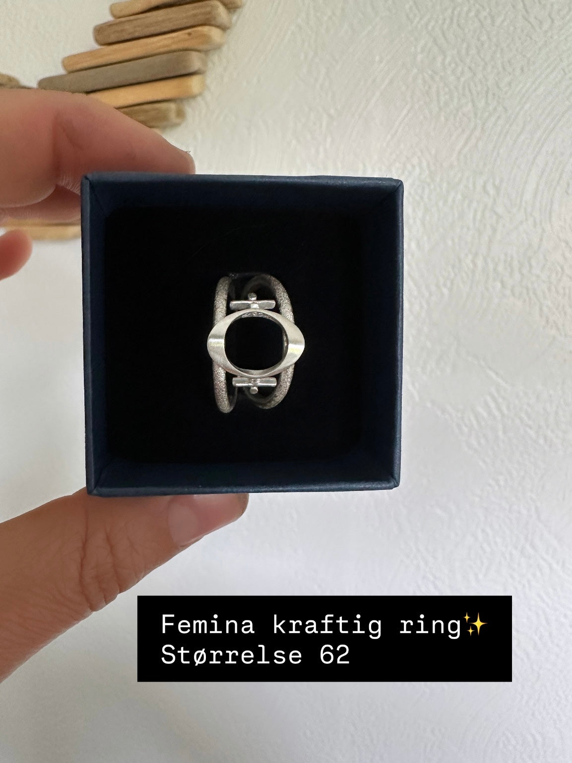 FEMINA KRAFTIG RING