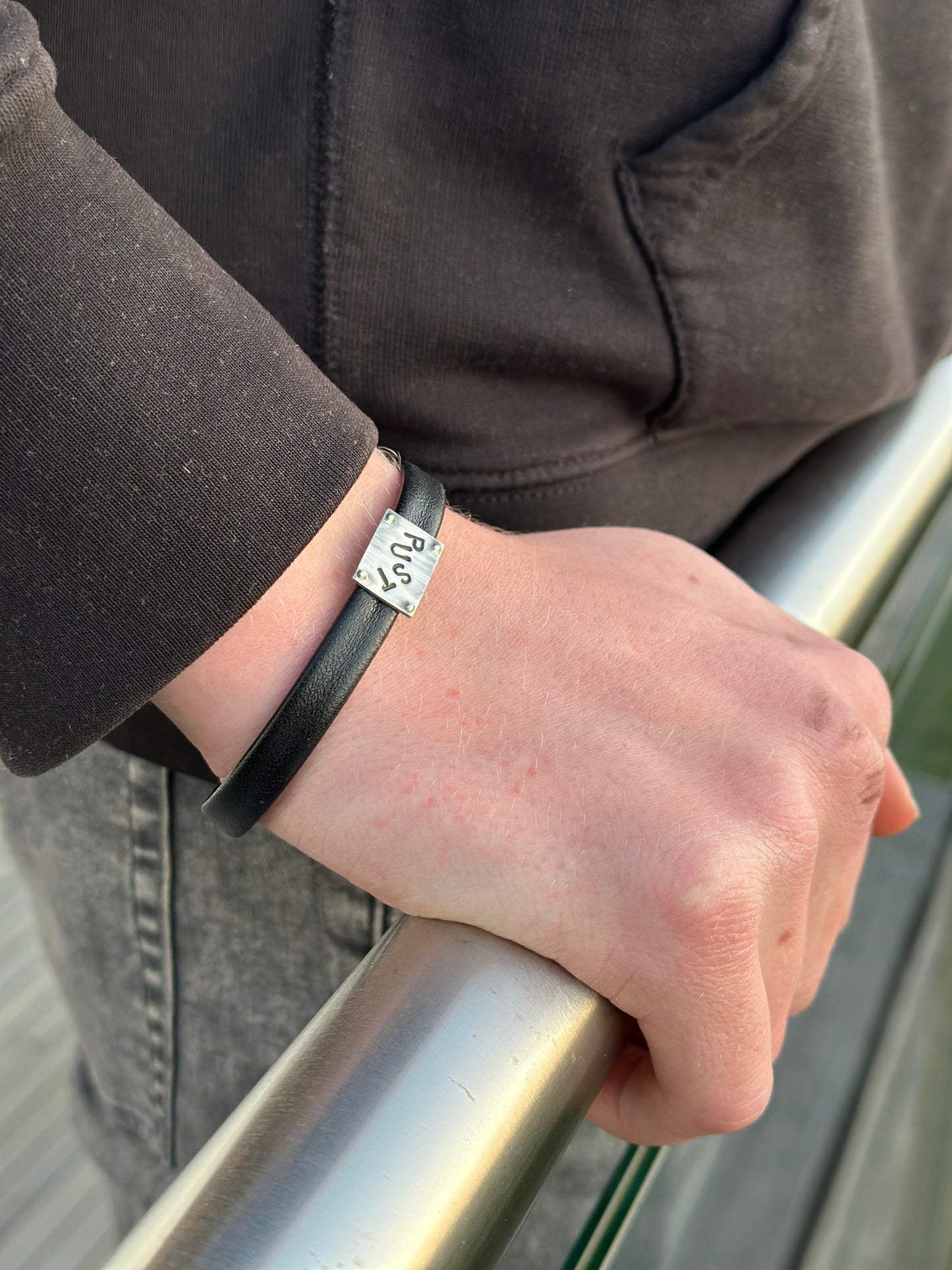 PUST HERRE ARMBÅND