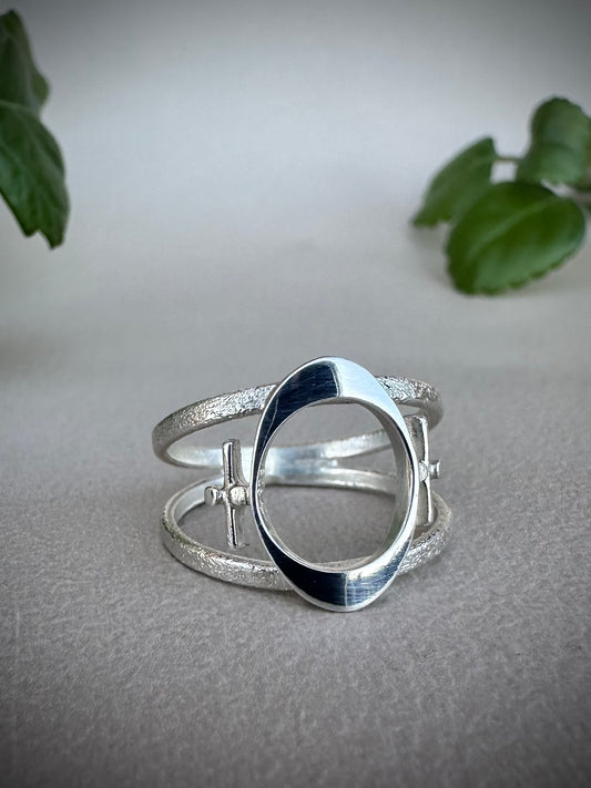 FEMINA RING
