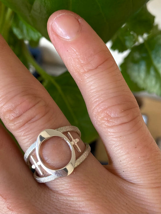 FEMINA RING